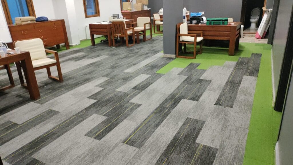 OFİS ALANINA UYUGULANMIŞ KARO HALI MODELİMİZ.