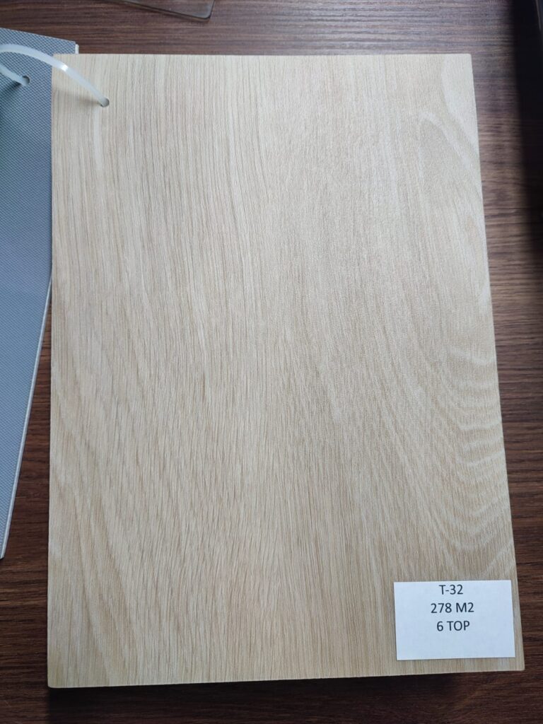 Basketbol sahası ve kapalı spor salonları için darbe emici esnek spor zemin uygulaması